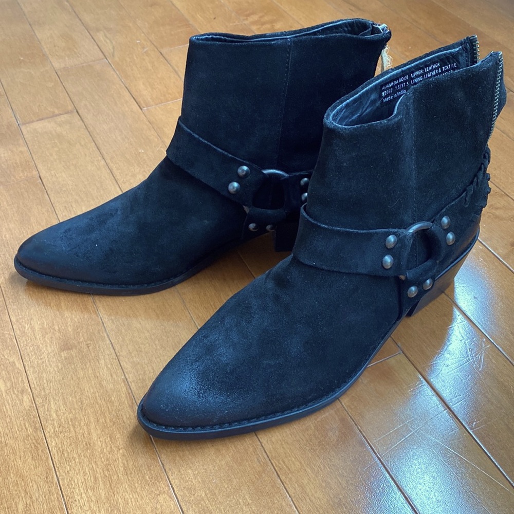 Black vintage 7.5 Vintage7 western booties